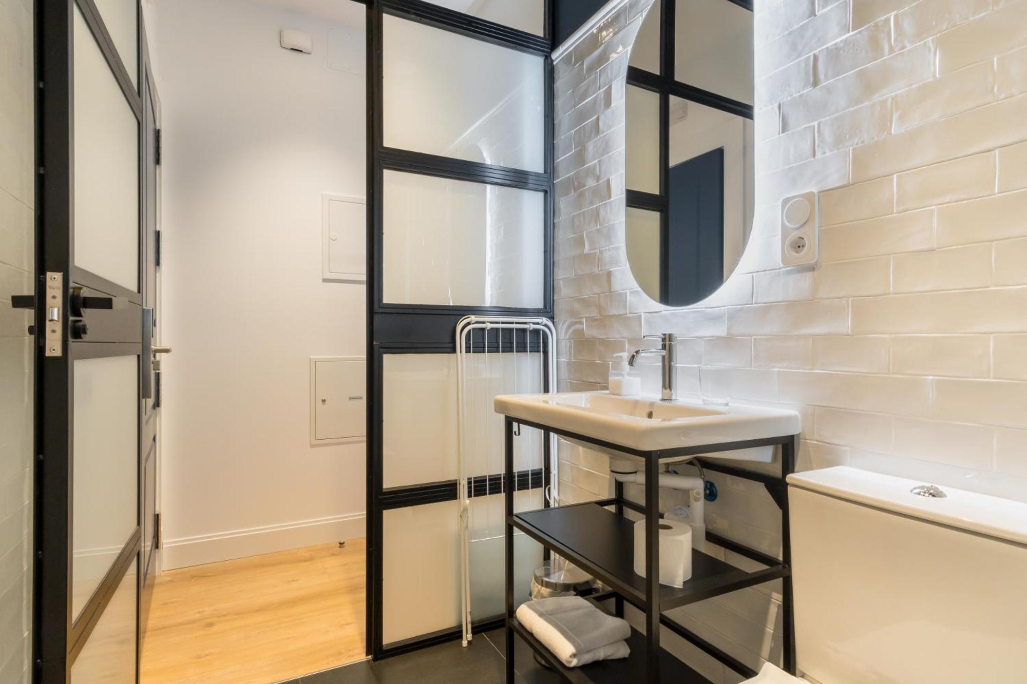 Siete Monos Apartment Madrid Ngoại thất bức ảnh